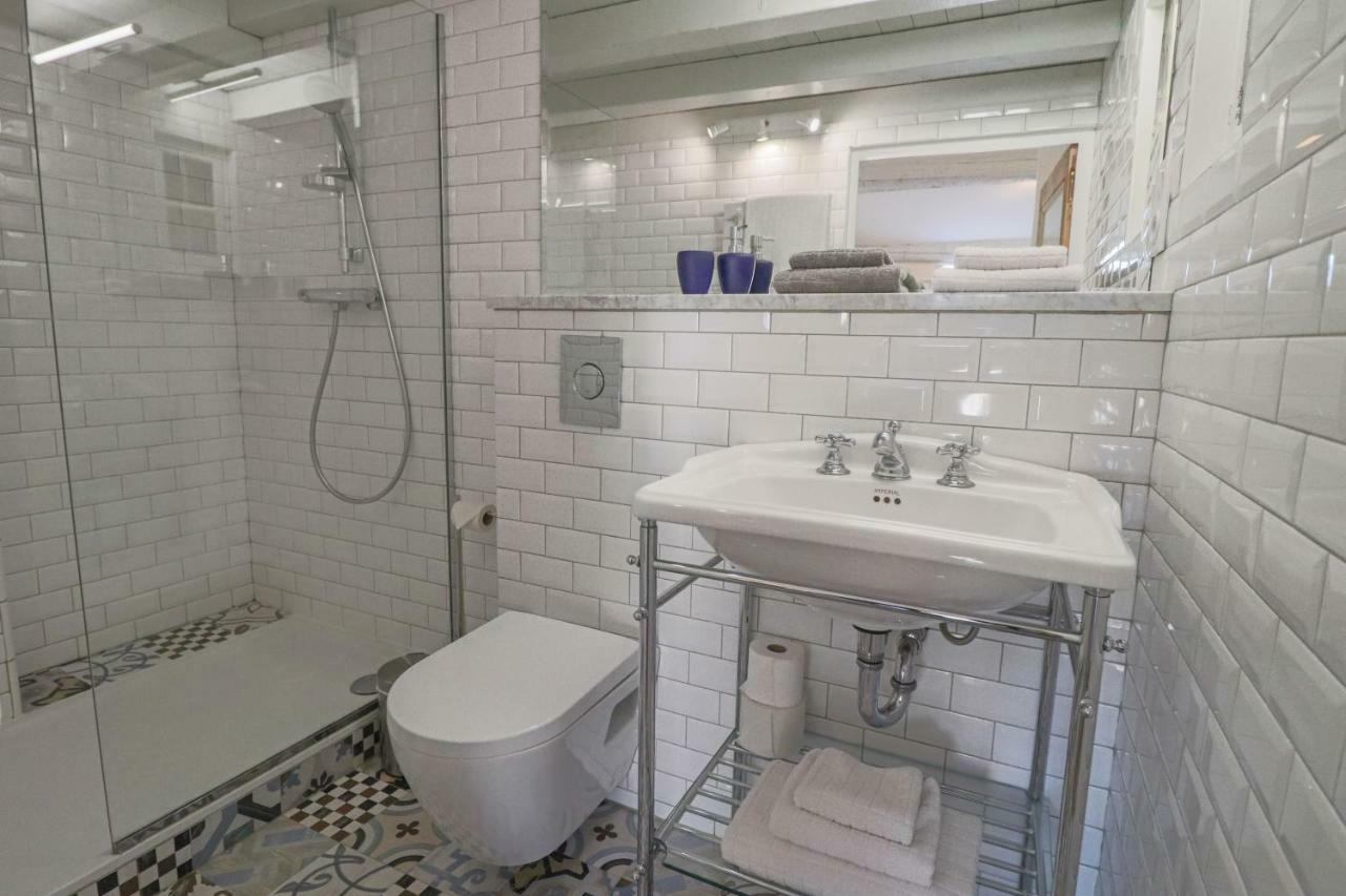 Clt - Unique Duplex & Terrace On The Provencal Market Antibes Eksteriør bilde